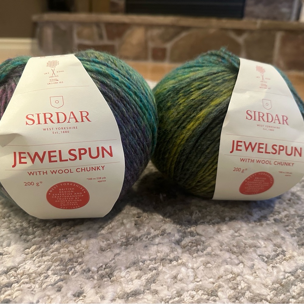 Sirdar Jewelspun with Wool Chunky Yarn (200g) - 2 balls (Emerald Shore 0201)